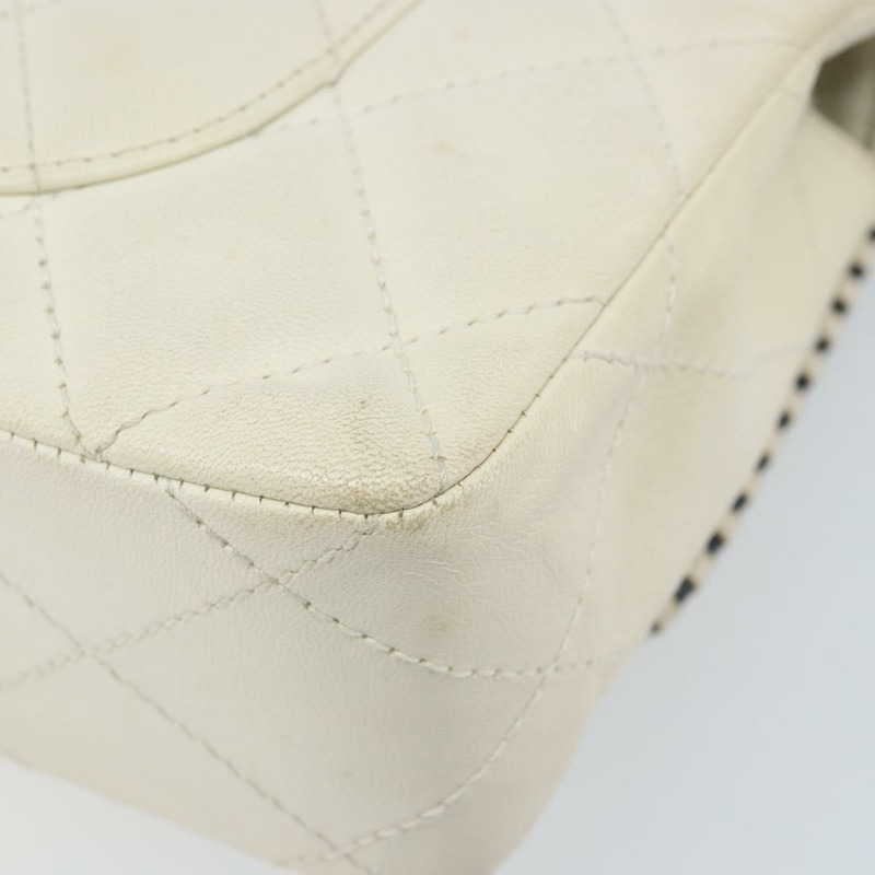 【日本直送】香奈兒 Matelasse 25 鏈條肩背包 白色 皮革 金色 CC 標誌 Auth 168320V-14