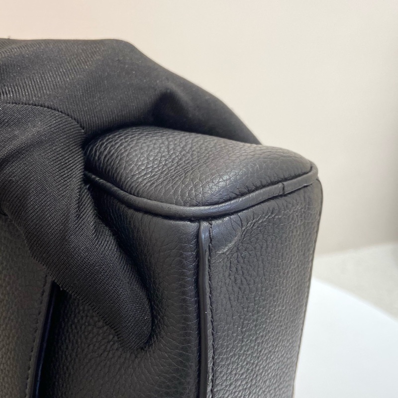 Dior迪奧黑色牛皮男士公文包手提包  尺寸：38*5.5*27 附件：肩帶。-7