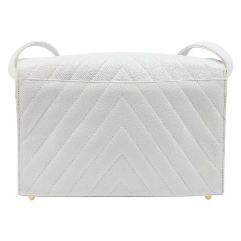 【日本直送】香奈兒 V 字縫線肩背包，魚子醬紋白金雙 C 標誌，正品編號 173438V-1