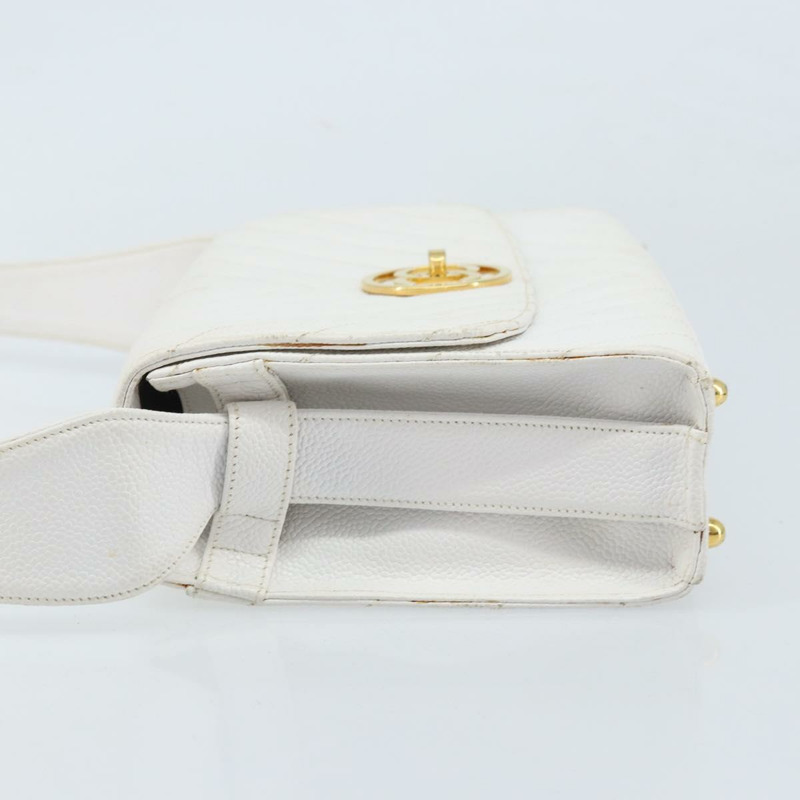 【日本直送】香奈兒 V 字縫線肩背包，魚子醬紋白金雙 C 標誌，正品編號 173438V-3