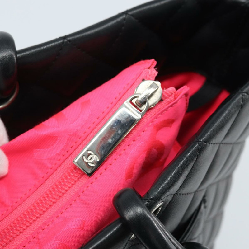 【日本直送】香奈兒 Cambon 系列絎縫托特包，羊皮材質，黑色銀色雙C標誌，正品編號 173305SAM-9