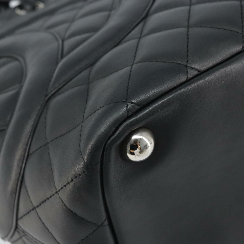 【日本直送】香奈兒 Cambon 系列絎縫托特包，羊皮材質，黑色銀色雙C標誌，正品編號 173305SAM-13