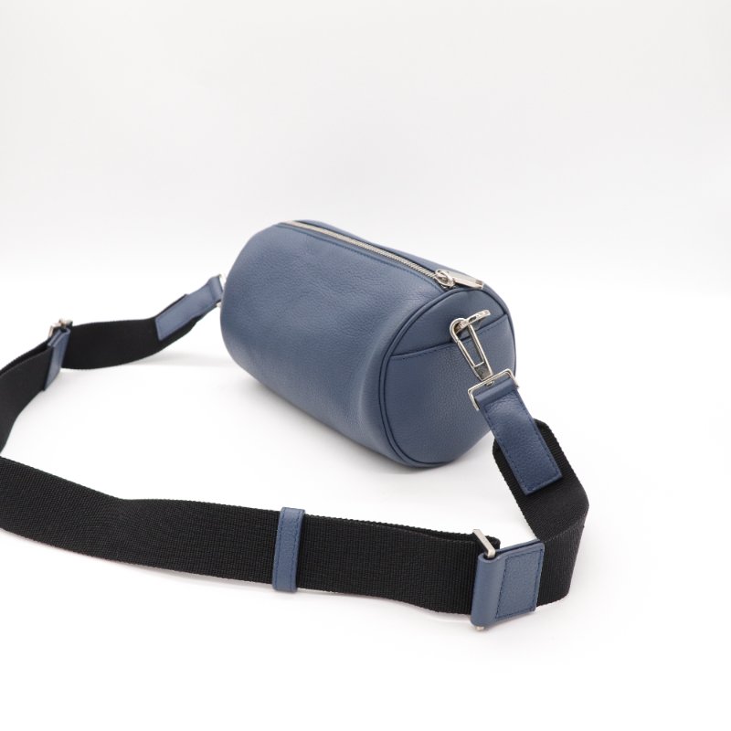 DIOR  藍色圓筒包-5