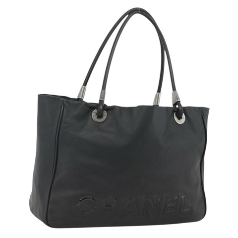 香奈兒山茶花托特包，羊皮材質，黑色銀色雙C標誌，正品 ARZ388A