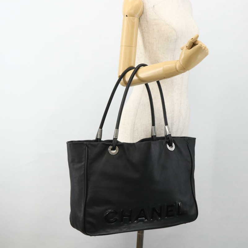 【日本直送】香奈兒山茶花托特包，羊皮材質，黑色銀色雙C標誌，正品 ARZ388A-23