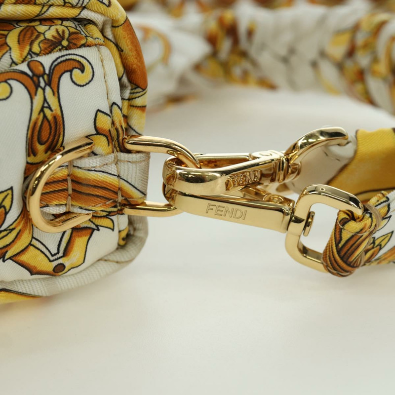 【日本直送】FENDI Zucca 帆布 Fenderche VERSACE Mamma Baguette 包款白色正品 173367SAM-8