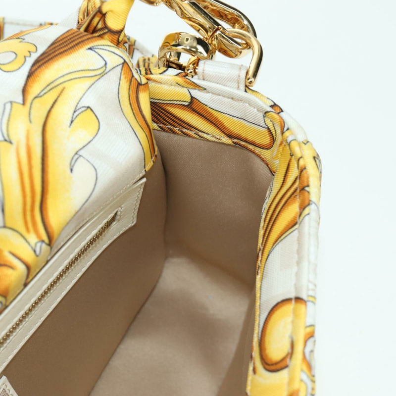 【日本直送】FENDI Zucca 帆布 Fenderche VERSACE Mamma Baguette 包款白色正品 173367SAM-23