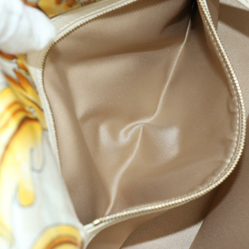 【日本直送】FENDI Zucca 帆布 Fenderche VERSACE Mamma Baguette 包款白色正品 173367SAM-25