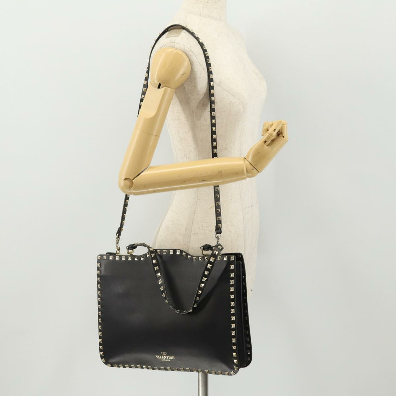 【日本直送】華倫天奴 (VALENTINO) 鉚釘單肩包 黑色金色皮革 正品 BA11213A-25