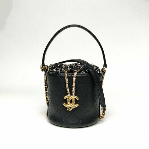 CHANEL 20P毛呢拼皮抽繩手提水桶包黑色牛皮29開金扣肩背包
