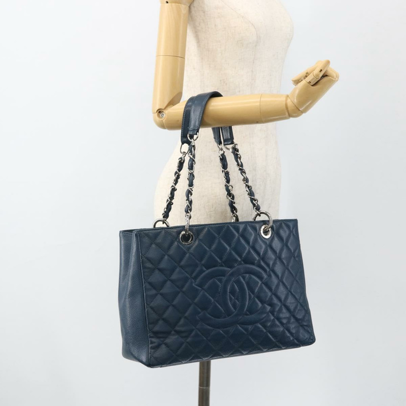 【日本直送】香奈兒 (CHANEL) 菱格紋鏈條肩背包，魚子醬紋皮革，藍色，銀色雙C標誌，正品 ARZ343SAV-26