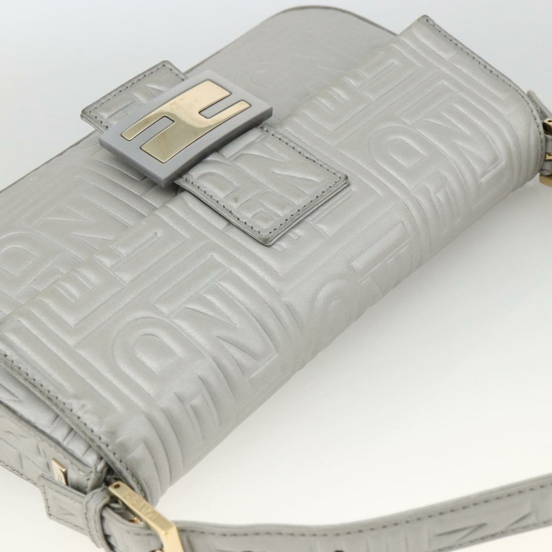 【日本直送】FENDI Mamma Baguette 肩背包 皮革 銀色 金色 正品 174143V-5