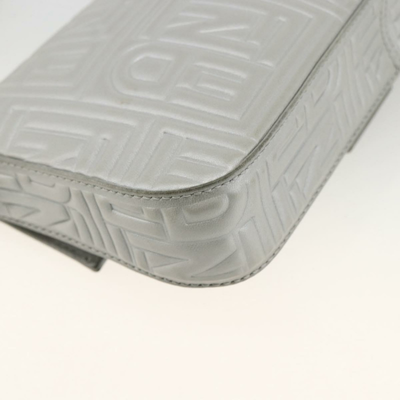 【日本直送】FENDI Mamma Baguette 肩背包 皮革 銀色 金色 正品 174143V-15