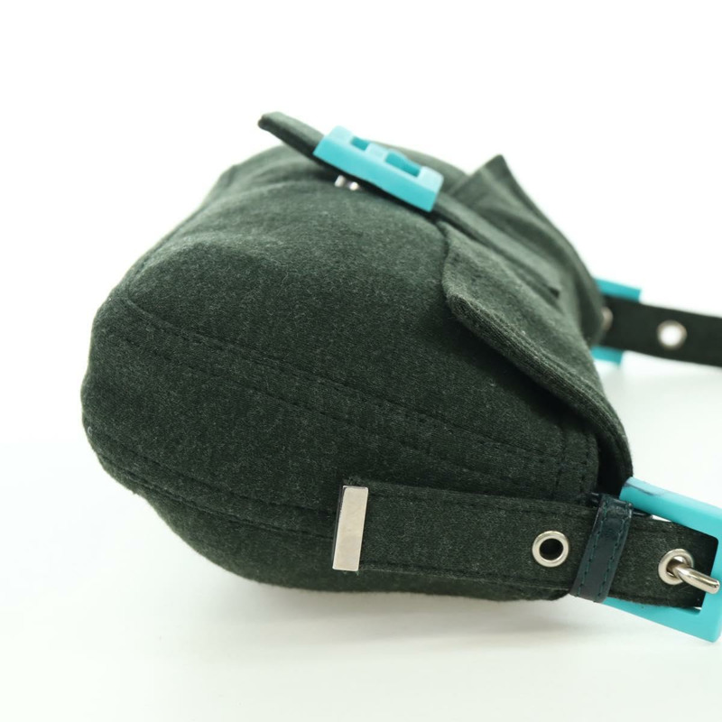 【日本直送】FENDI Mamma Baguette 肩背包 針織綠 銀色 正品 am11047V-3