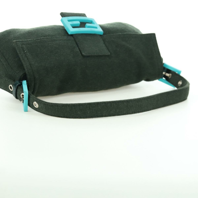 【日本直送】FENDI Mamma Baguette 肩背包 針織綠 銀色 正品 am11047V-6