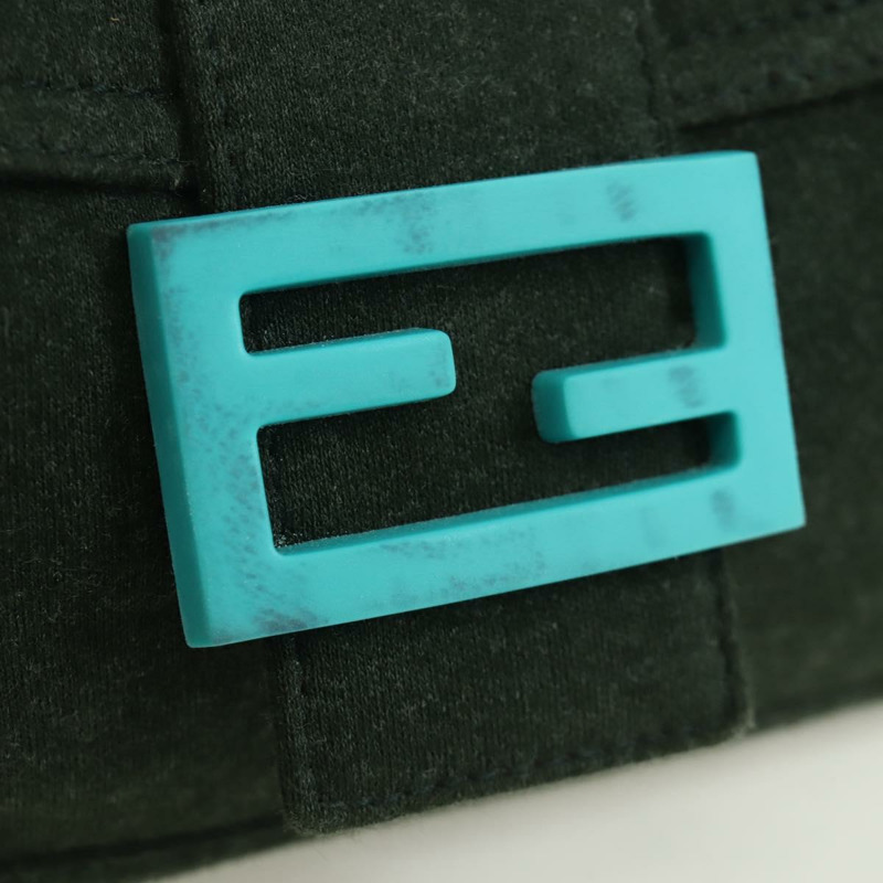 【日本直送】FENDI Mamma Baguette 肩背包 針織綠 銀色 正品 am11047V-17