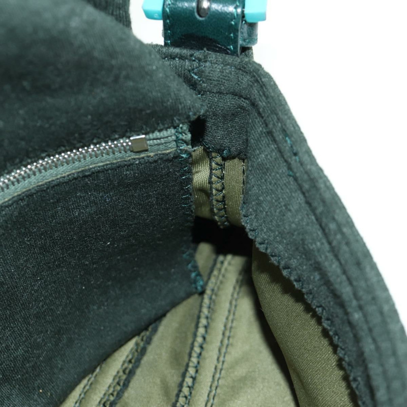 【日本直送】FENDI Mamma Baguette 肩背包 針織綠 銀色 正品 am11047V-20