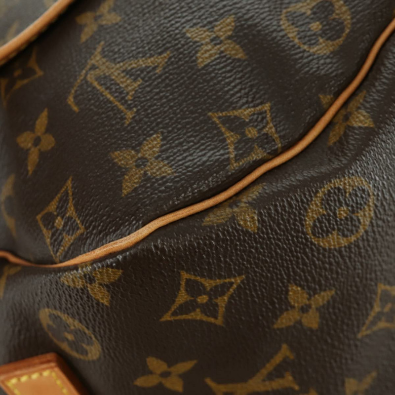 【日本直送】路易威登 Monogram Saumur 35 肩背包 M42254 LV Auth am11030V-18