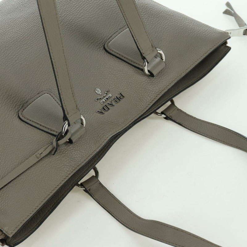 【日本直送】PRADA 灰色銀色皮革手提包 正品 ARZ581V-6