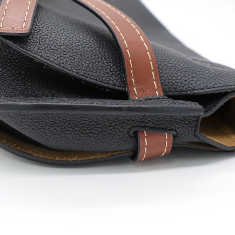 LOEWE Gate 黑色 馬鞍包-8