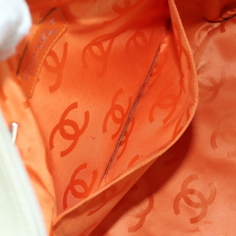 【日本直送】香奈兒 Cambon 系列絎縫手提包，白色銀色雙C標誌皮革，正品 ARZ785SAM-29