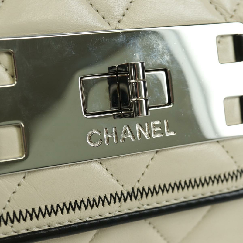 【日本直送】香奈兒 Chain Matelasse 2.55 單肩包，羊皮材質，象牙色，CC 標誌，正品 YKZ599SAV-7