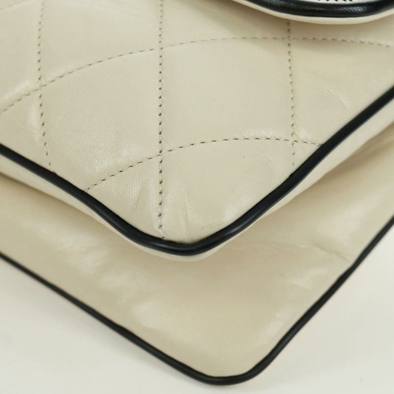 【日本直送】香奈兒 Chain Matelasse 2.55 單肩包，羊皮材質，象牙色，CC 標誌，正品 YKZ599SAV-15