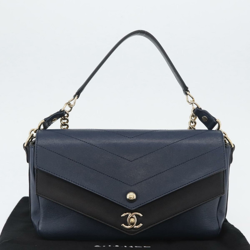 【日本直送】香奈兒 V 字縫線鏈條單肩背包 皮革 金色 海軍藍 CC 正品 ka3335SAM-11