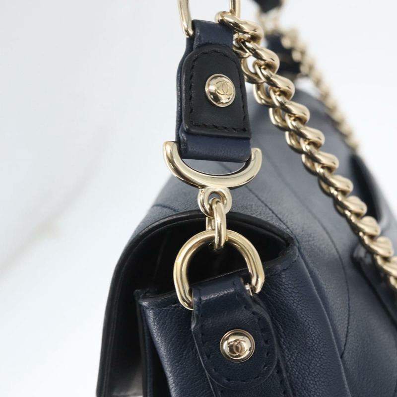 【日本直送】香奈兒 V 字縫線鏈條單肩背包 皮革 金色 海軍藍 CC 正品 ka3335SAM-21