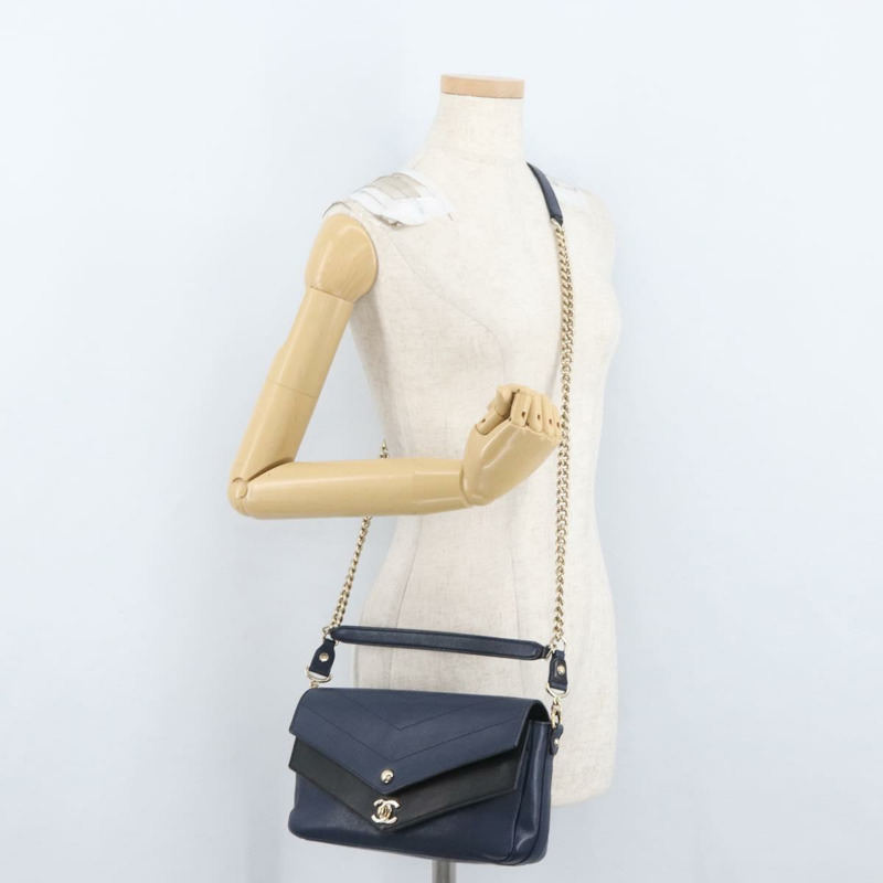 【日本直送】香奈兒 V 字縫線鏈條單肩背包 皮革 金色 海軍藍 CC 正品 ka3335SAM-32