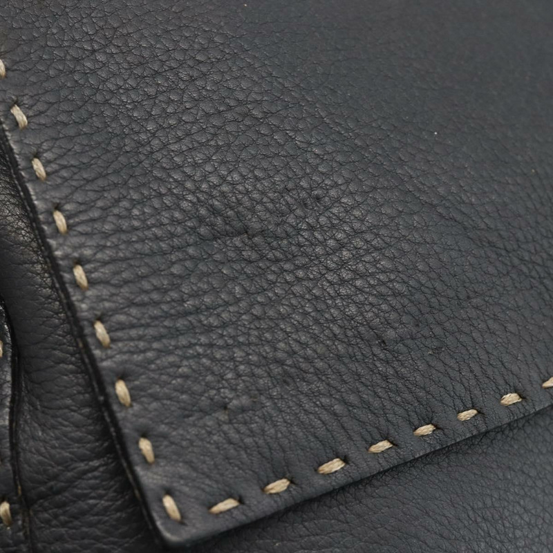 【日本直送】FENDI Selleria Mamma Baguette 手提包，皮革材質，銀色/炭灰色，正品 BAZ530A-7