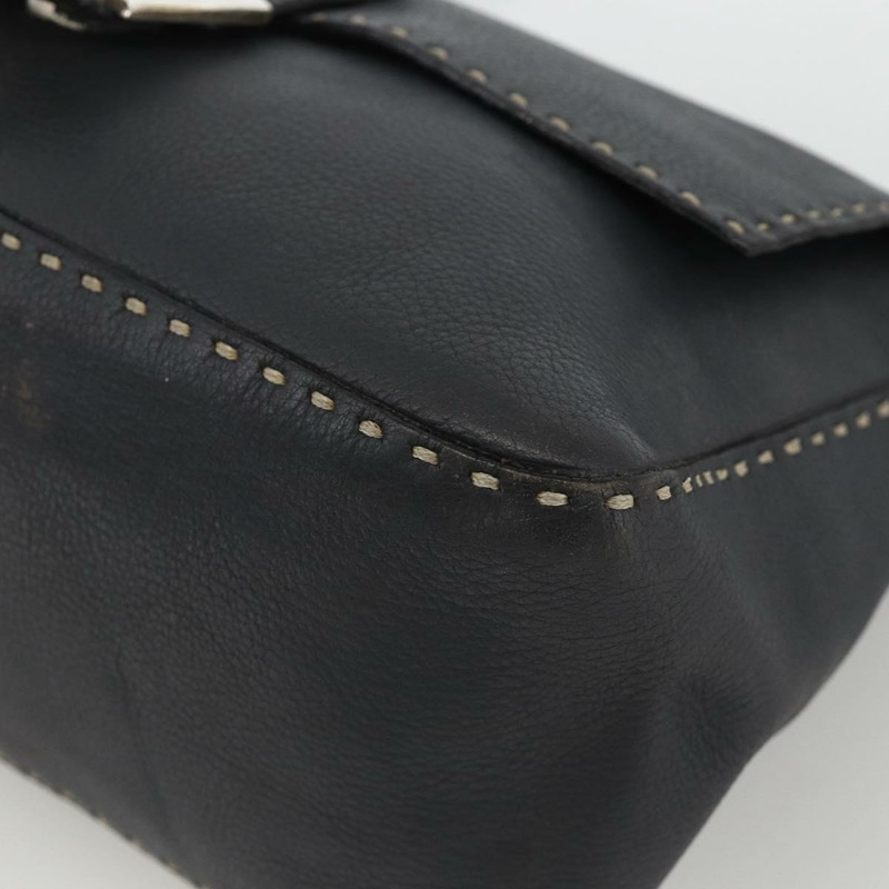 【日本直送】FENDI Selleria Mamma Baguette 手提包，皮革材質，銀色/炭灰色，正品 BAZ530A-14