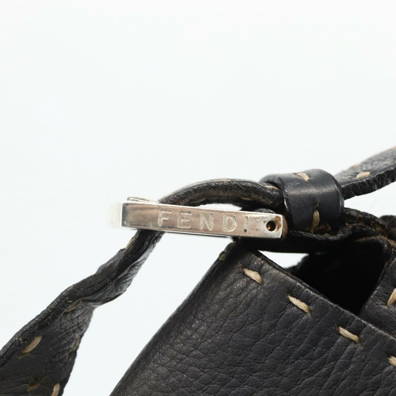 【日本直送】FENDI Selleria Mamma Baguette 手提包，皮革材質，銀色/炭灰色，正品 BAZ530A-18