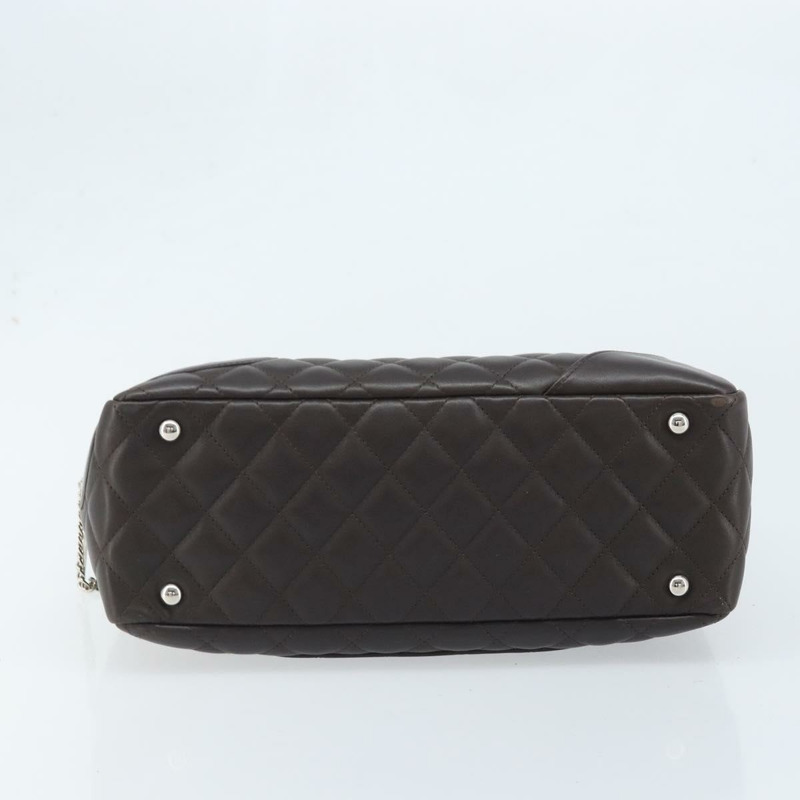 【日本直送】香奈兒 Cambon 系列絎縫肩背包，棕色銀色雙C標誌皮革，正品 AMZ516SAV-4