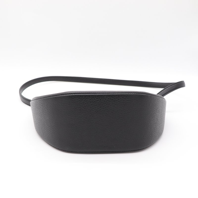 VALENTINO 范倫鐵諾 黑色月牙包  VLogo Moon 金屬鍊帶粒面小牛皮 肩背手提袋 兩用-5