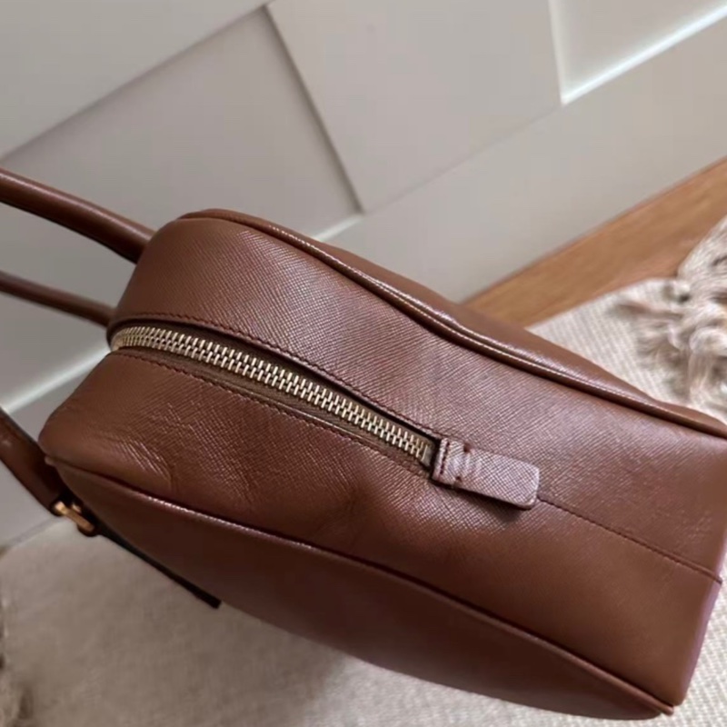 Prada • Plume 35 摩卡棕色-4