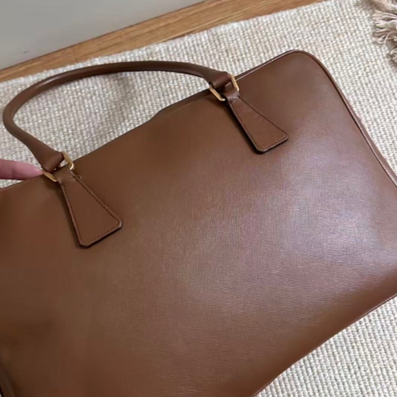 Prada • Plume 35 摩卡棕色-26