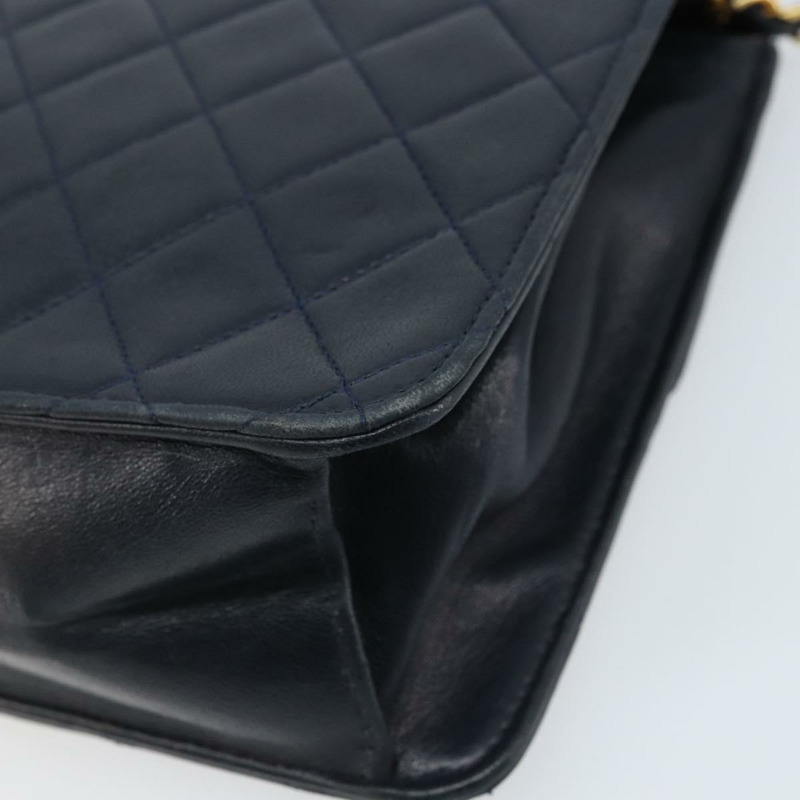 【日本直送】香奈兒 (CHANEL) 絎縫鏈條肩背包，羊皮，海軍藍，金色雙C標誌，正品 BAZ147-14