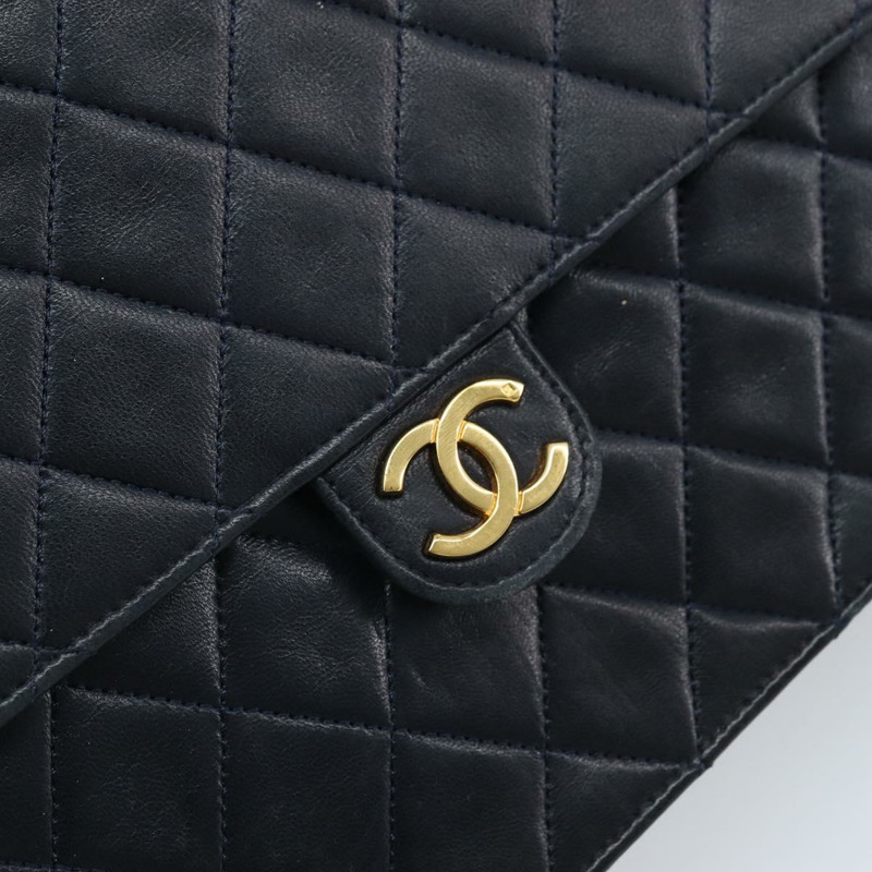 【日本直送】香奈兒 (CHANEL) 絎縫鏈條肩背包，羊皮，海軍藍，金色雙C標誌，正品 BAZ147-16