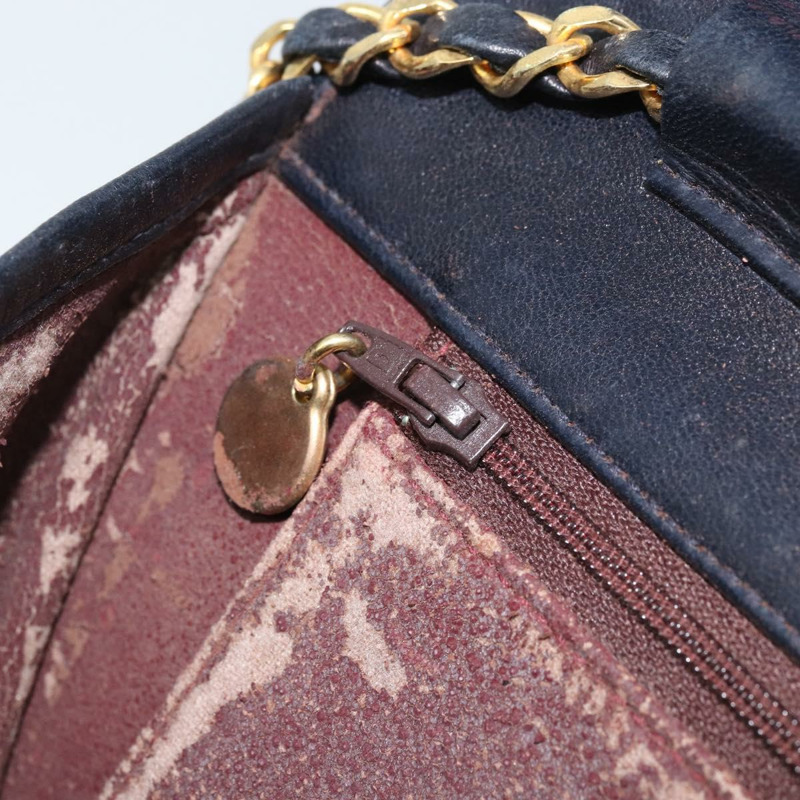 【日本直送】香奈兒 (CHANEL) 絎縫鏈條肩背包，羊皮，海軍藍，金色雙C標誌，正品 BAZ147-20