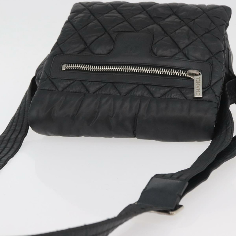 【日本直送】香奈兒 Cococoon 尼龍黑肩背包 CC Auth mr2250V-5