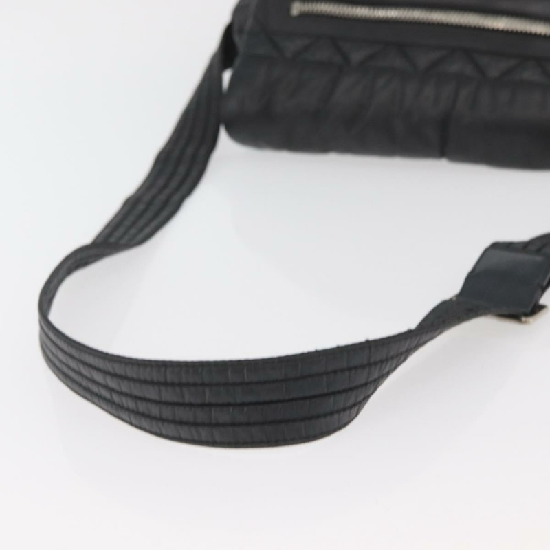 【日本直送】香奈兒 Cococoon 尼龍黑肩背包 CC Auth mr2250V-6