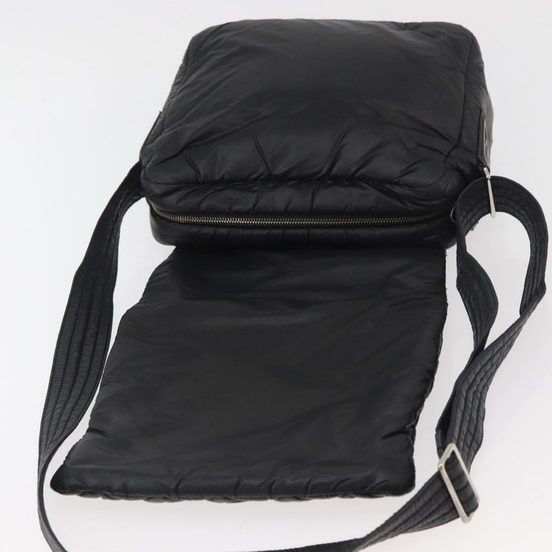 【日本直送】香奈兒 Cococoon 尼龍黑肩背包 CC Auth mr2250V-18