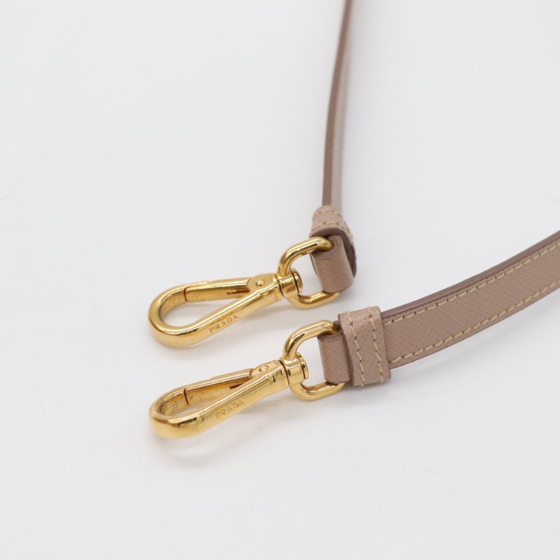 PRADA 奶茶色 斜背包-19