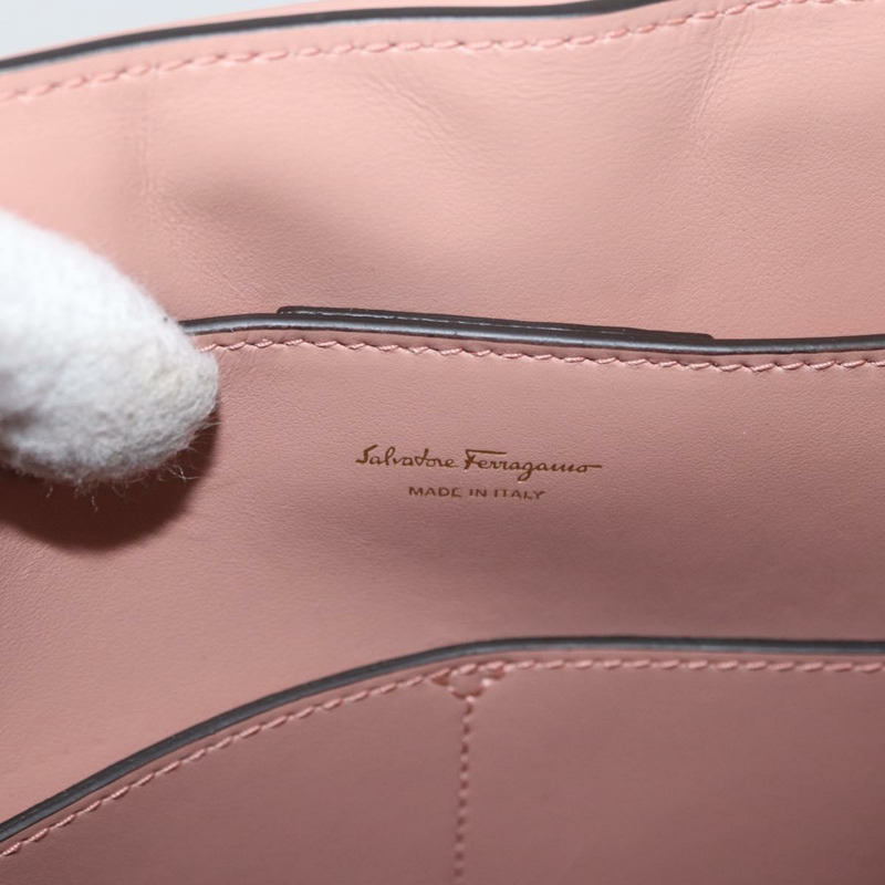 【日本直送】Salvatore Ferragamo Margot 肩背包 皮革 米色 金色 正品 ka3483A-21