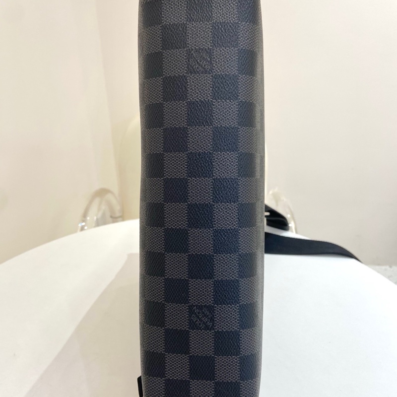 Louis Vuitton 路易威登黑棋盤格郵差包    尺寸：30*24*7 成色超靚-4