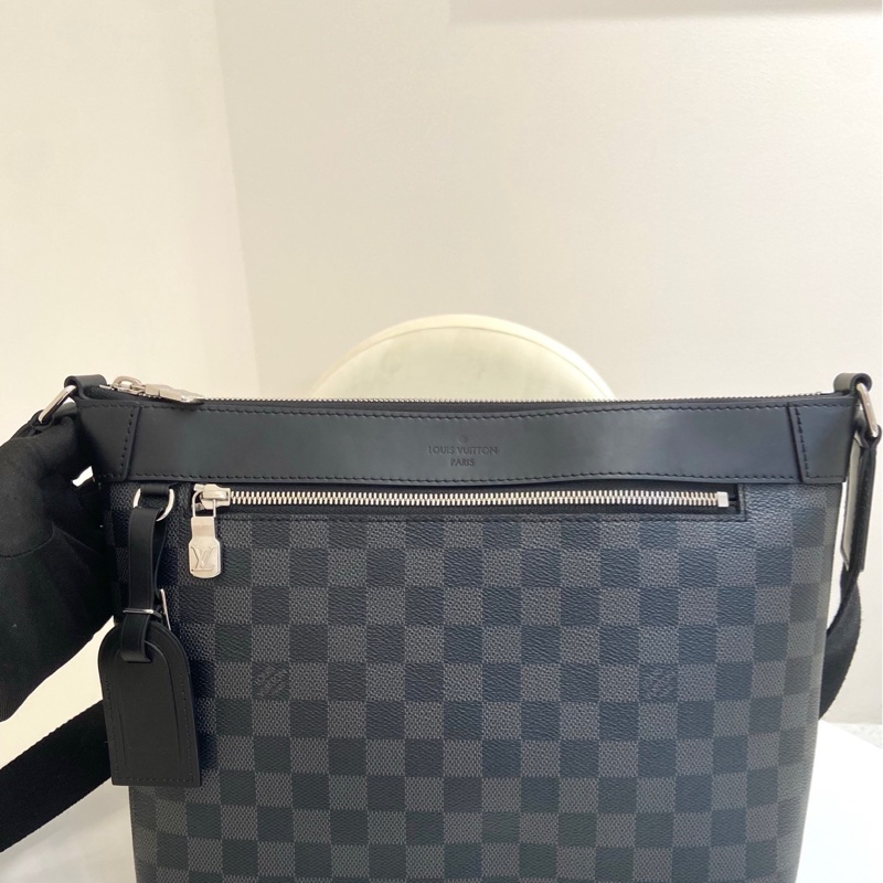 Louis Vuitton 路易威登黑棋盤格郵差包    尺寸：30*24*7 成色超靚-8