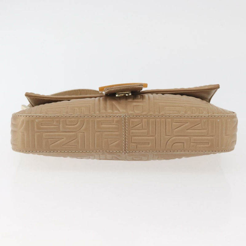 【日本直送】FENDI Mamma Baguette 肩背包 皮革 米色 金色 正品 BAZ786A-4