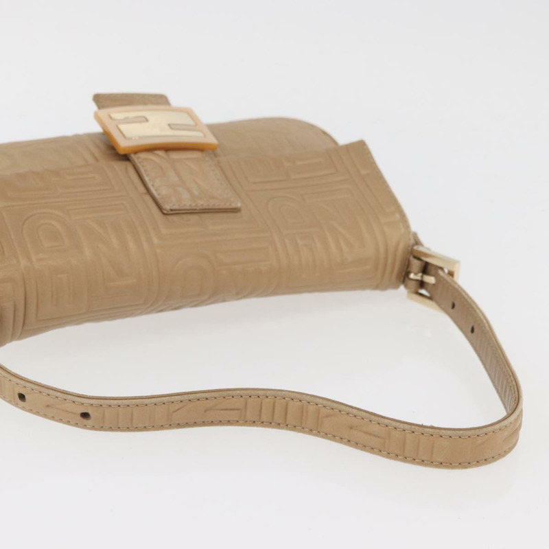 【日本直送】FENDI Mamma Baguette 肩背包 皮革 米色 金色 正品 BAZ786A-6