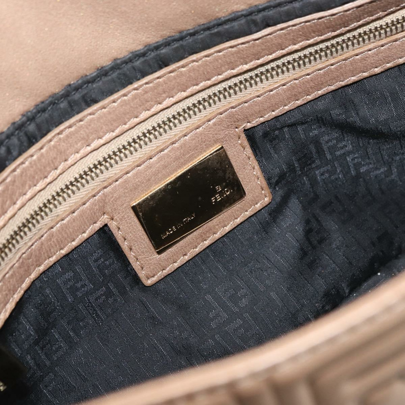 【日本直送】FENDI Mamma Baguette 肩背包 皮革 米色 金色 正品 BAZ786A-19